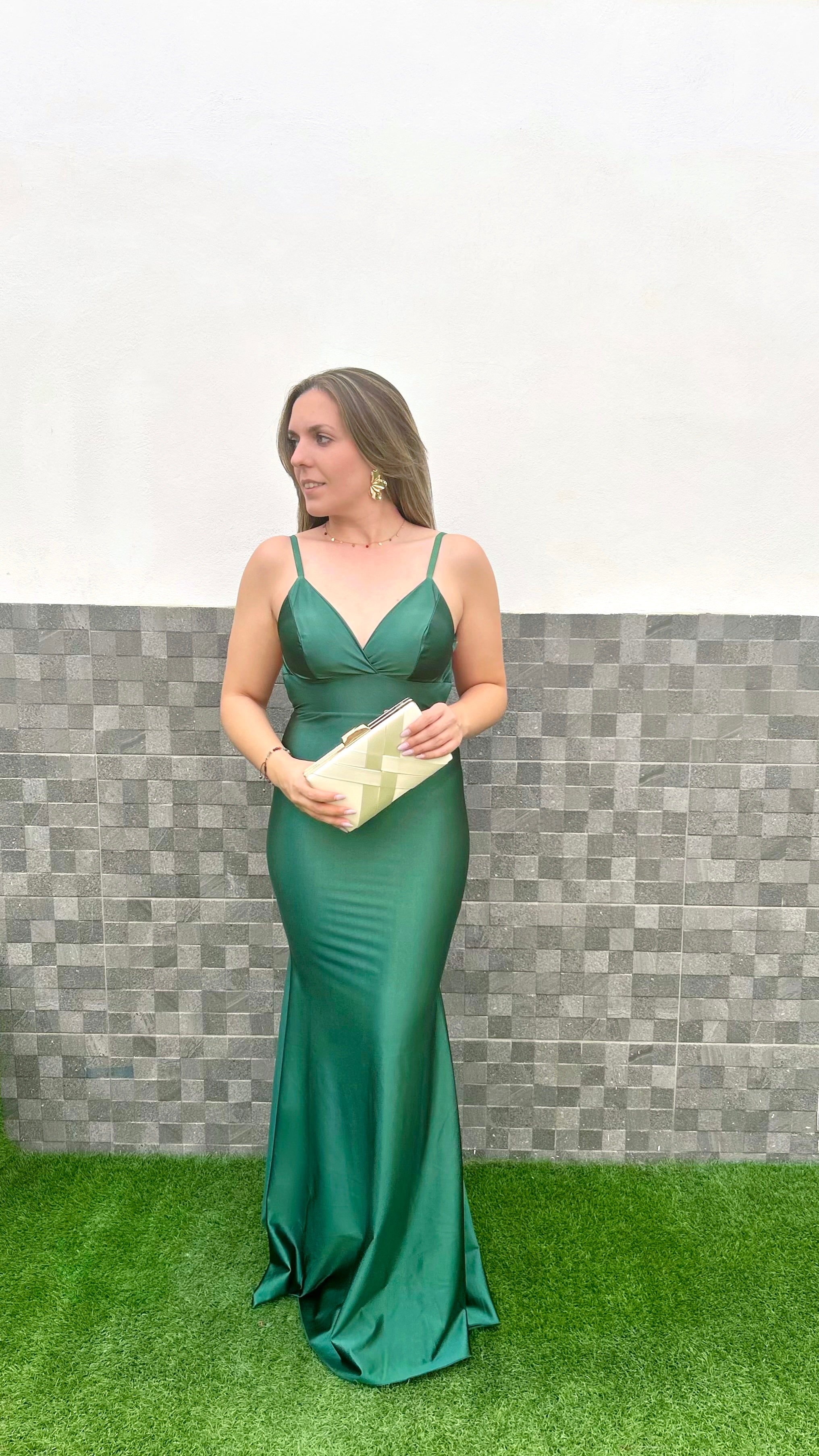 Vestido satin espalda sirena botella