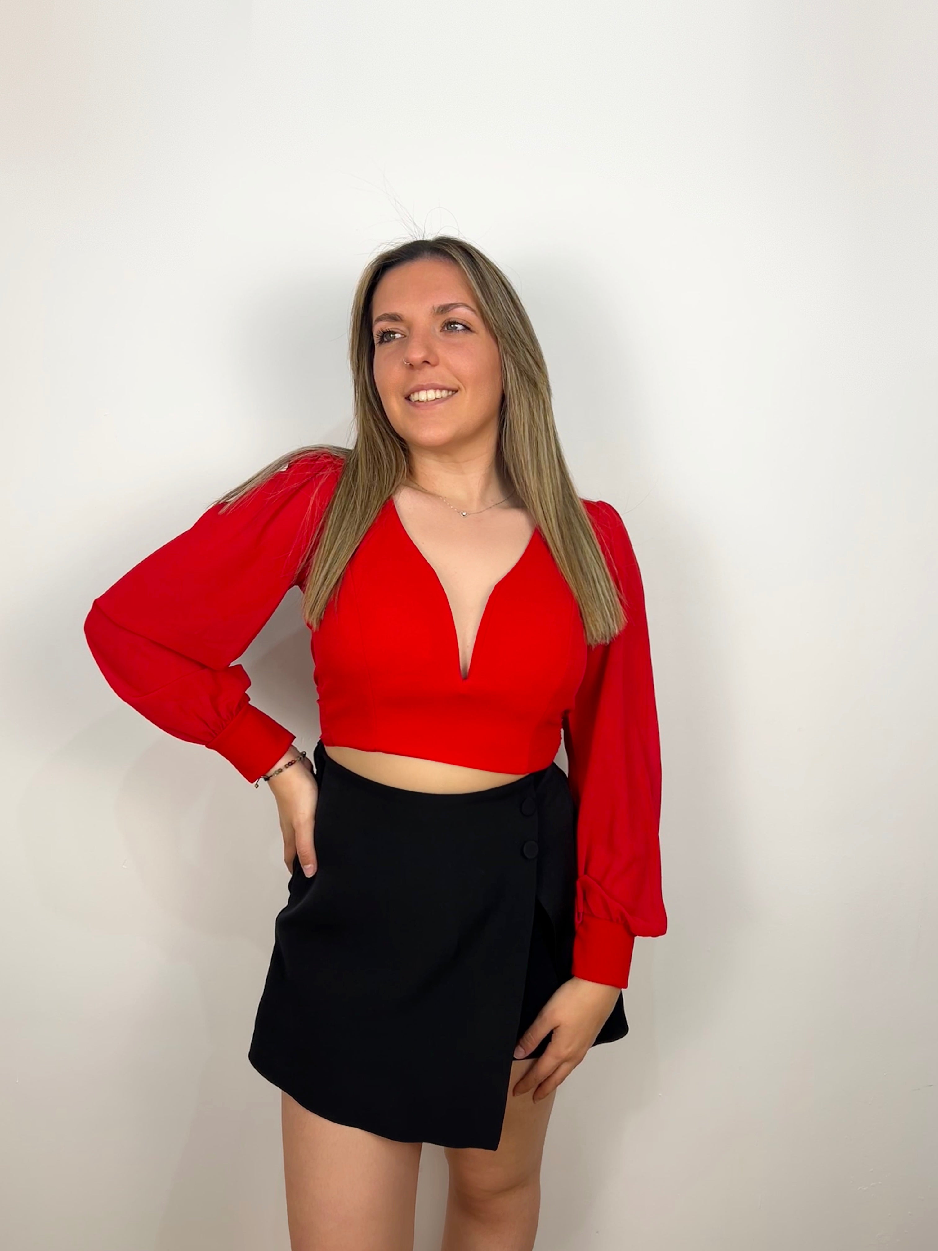 Top escote corazón lazo rojo