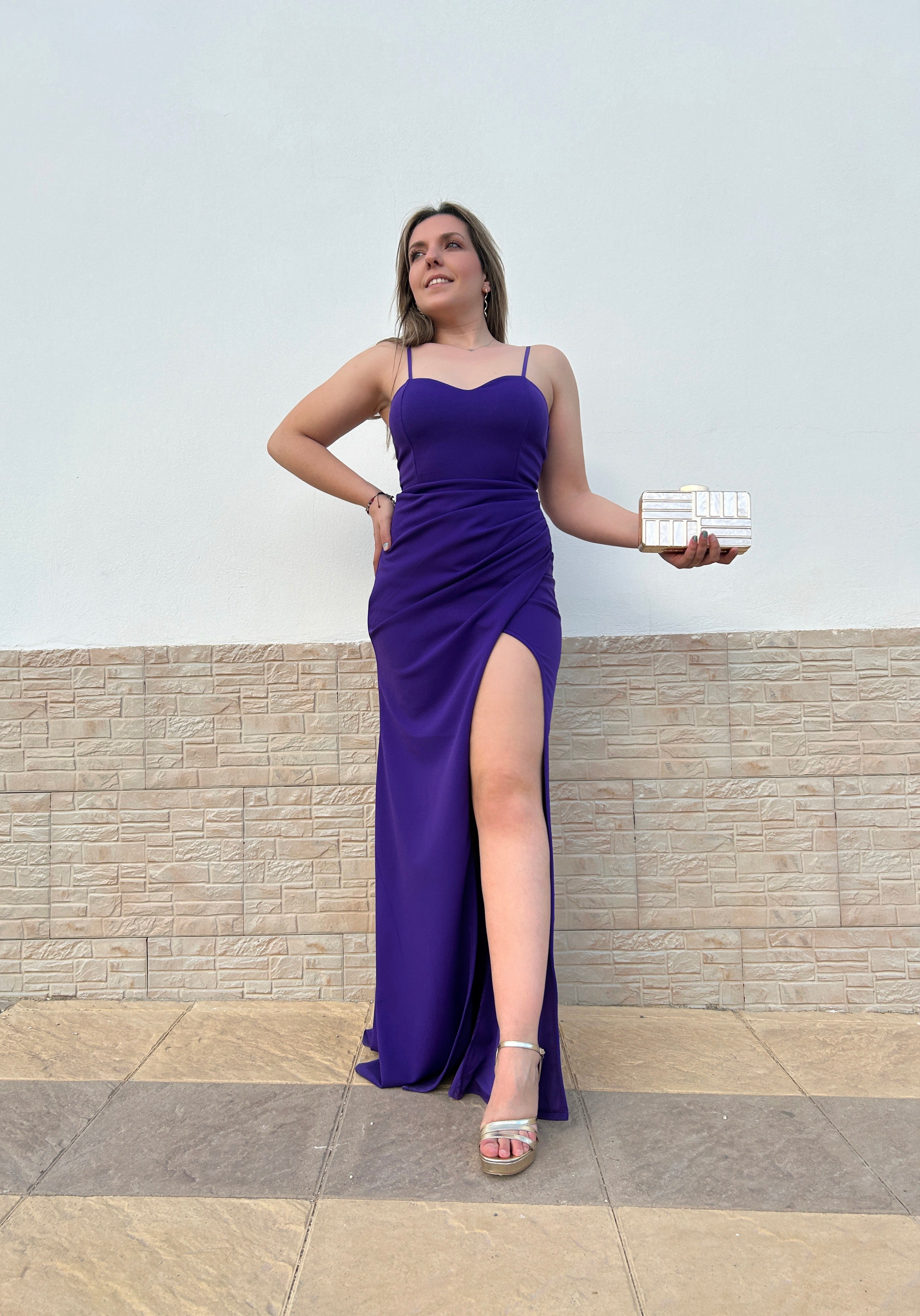 Vestido drapeado abertura morado