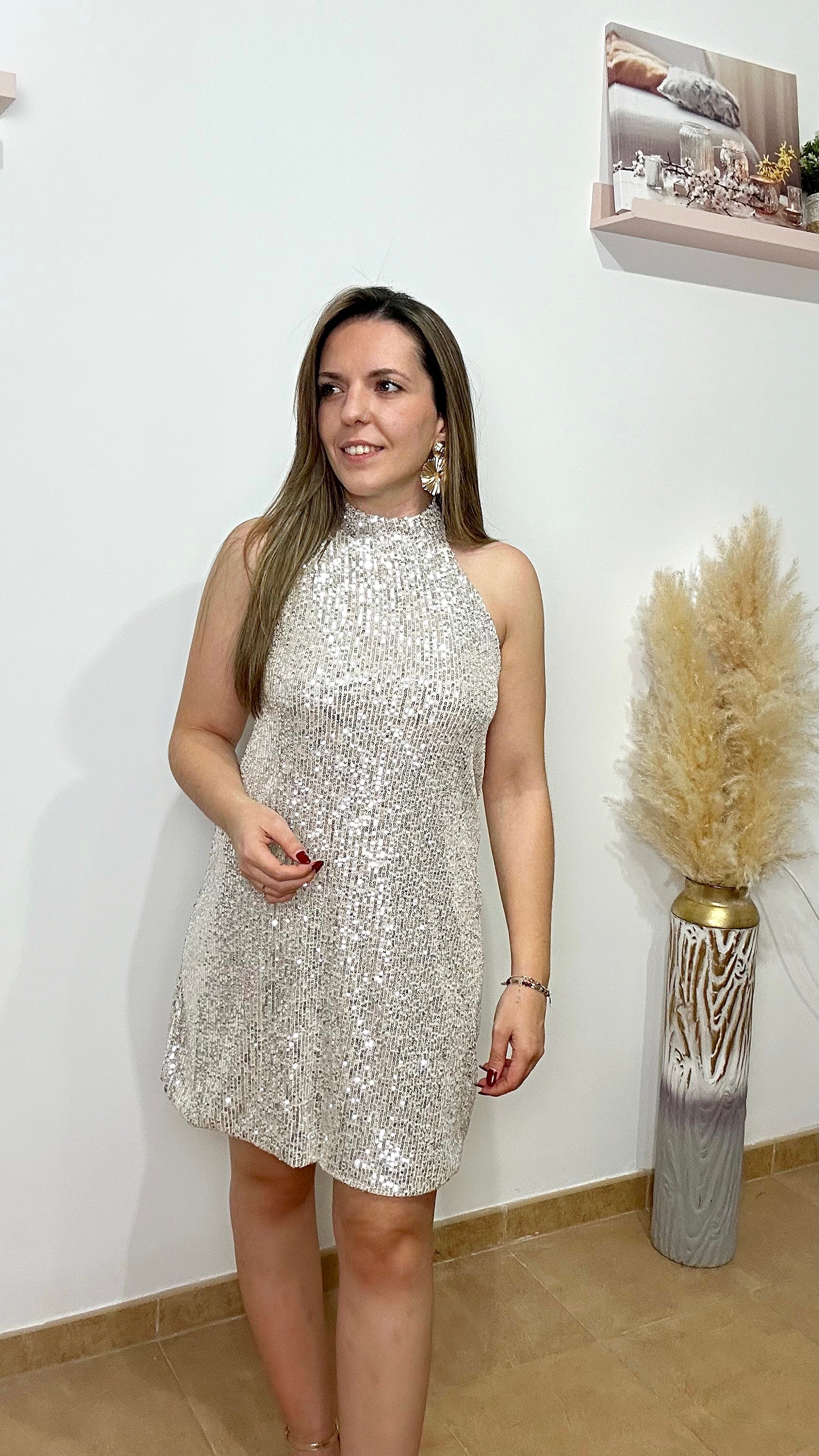 Vestido glitter escote halter beige