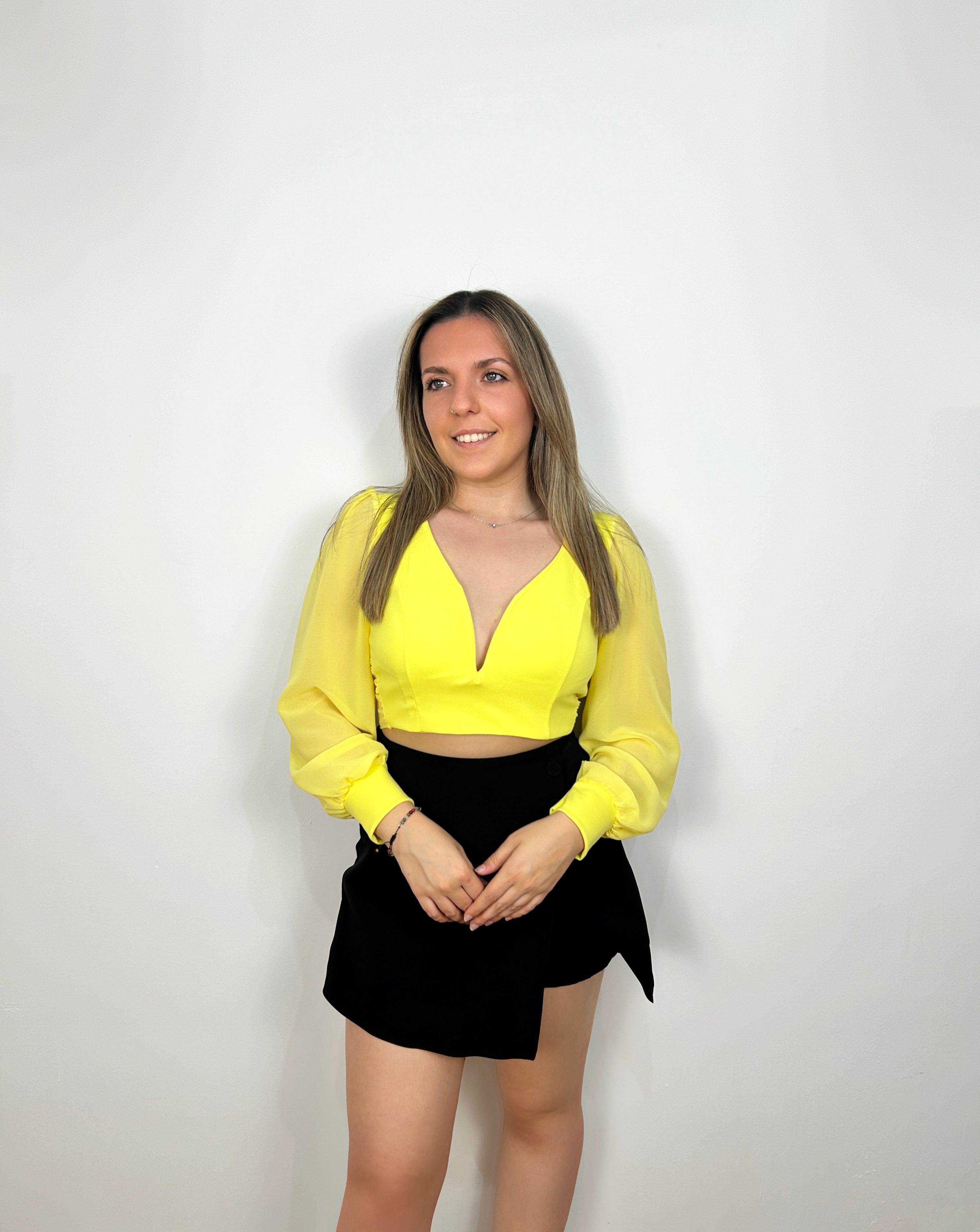 Top escote corazón lazo amarillo
