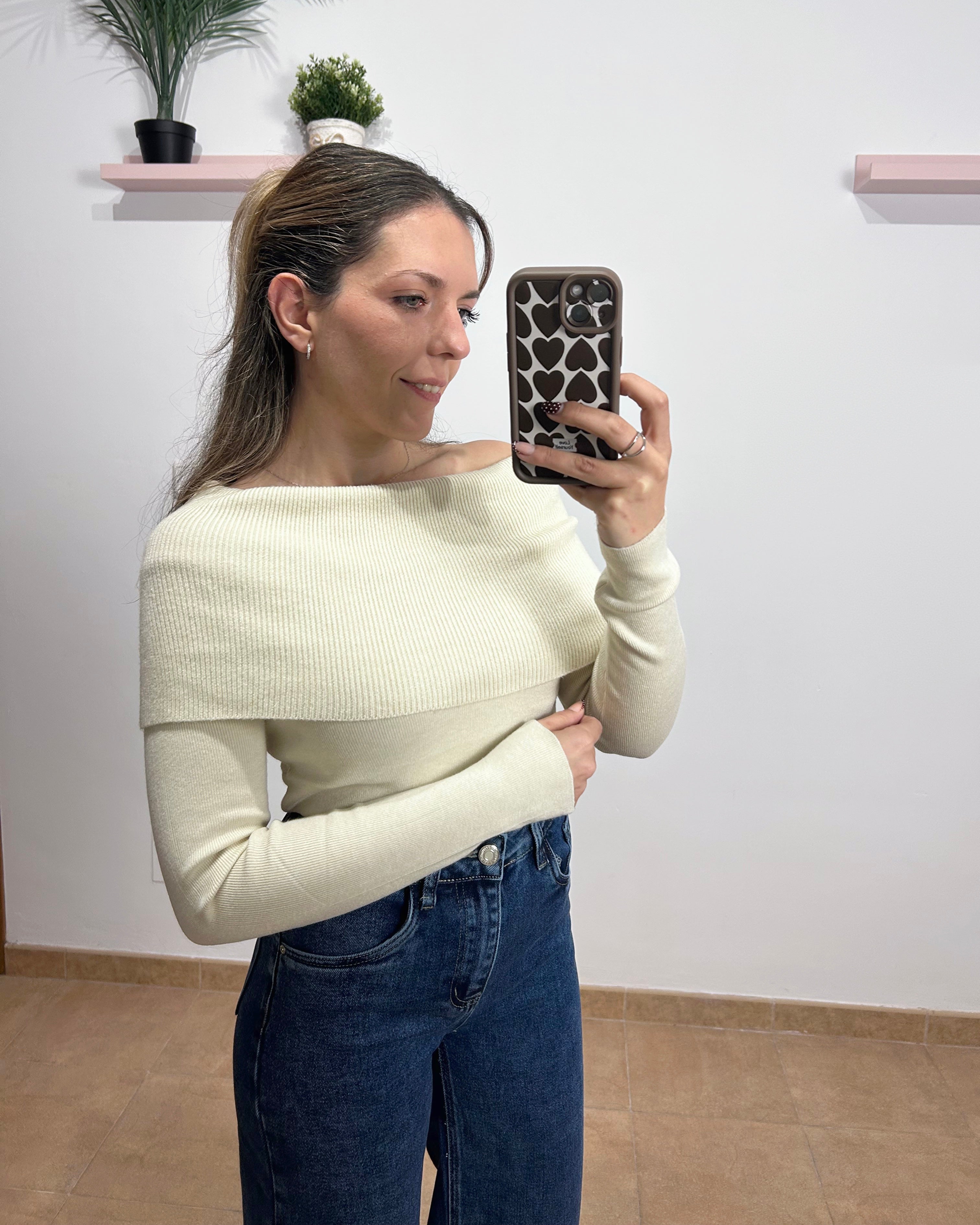 Jersey suave escote bardot beige