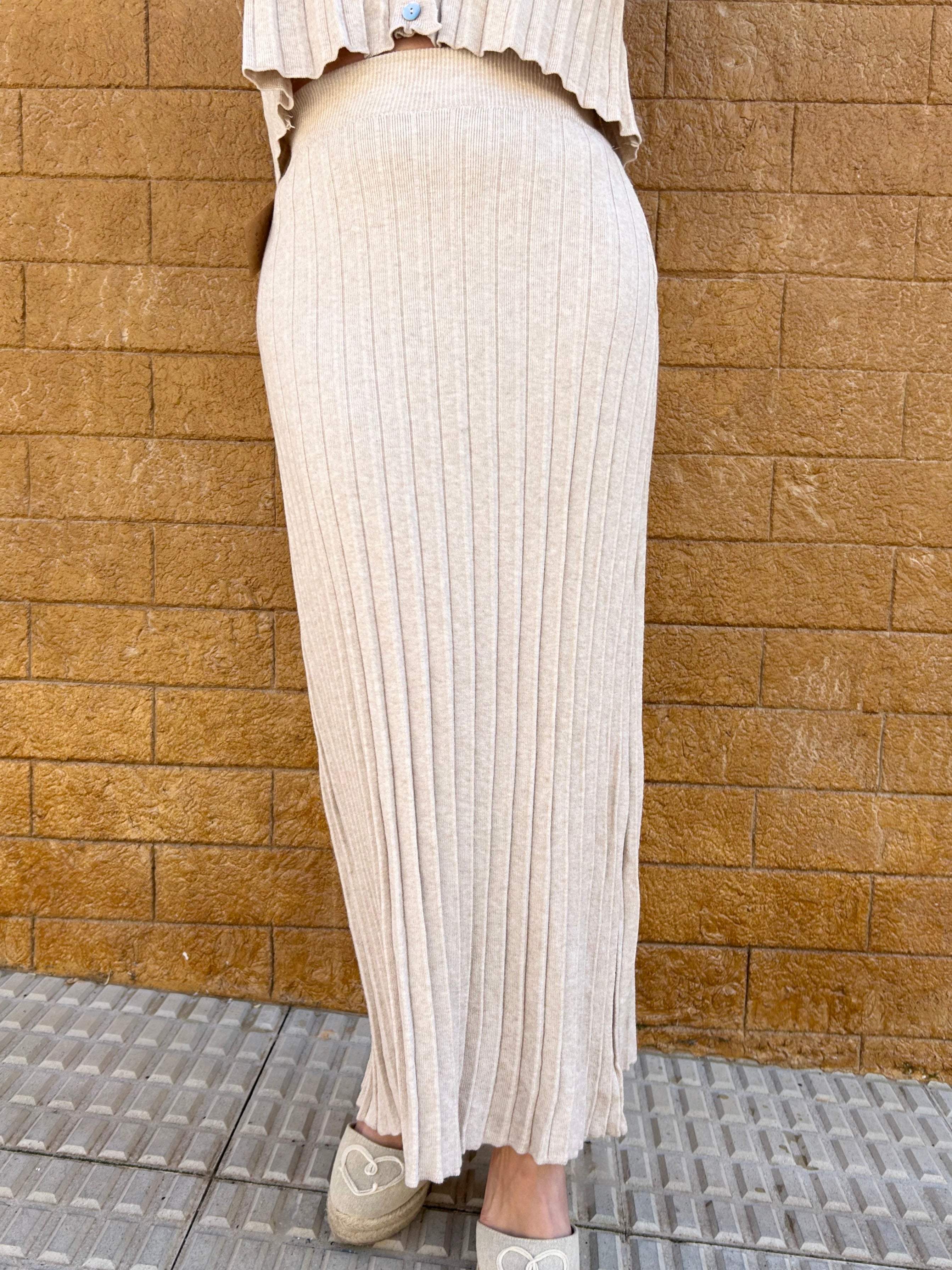 Completo in maglia effetto coste