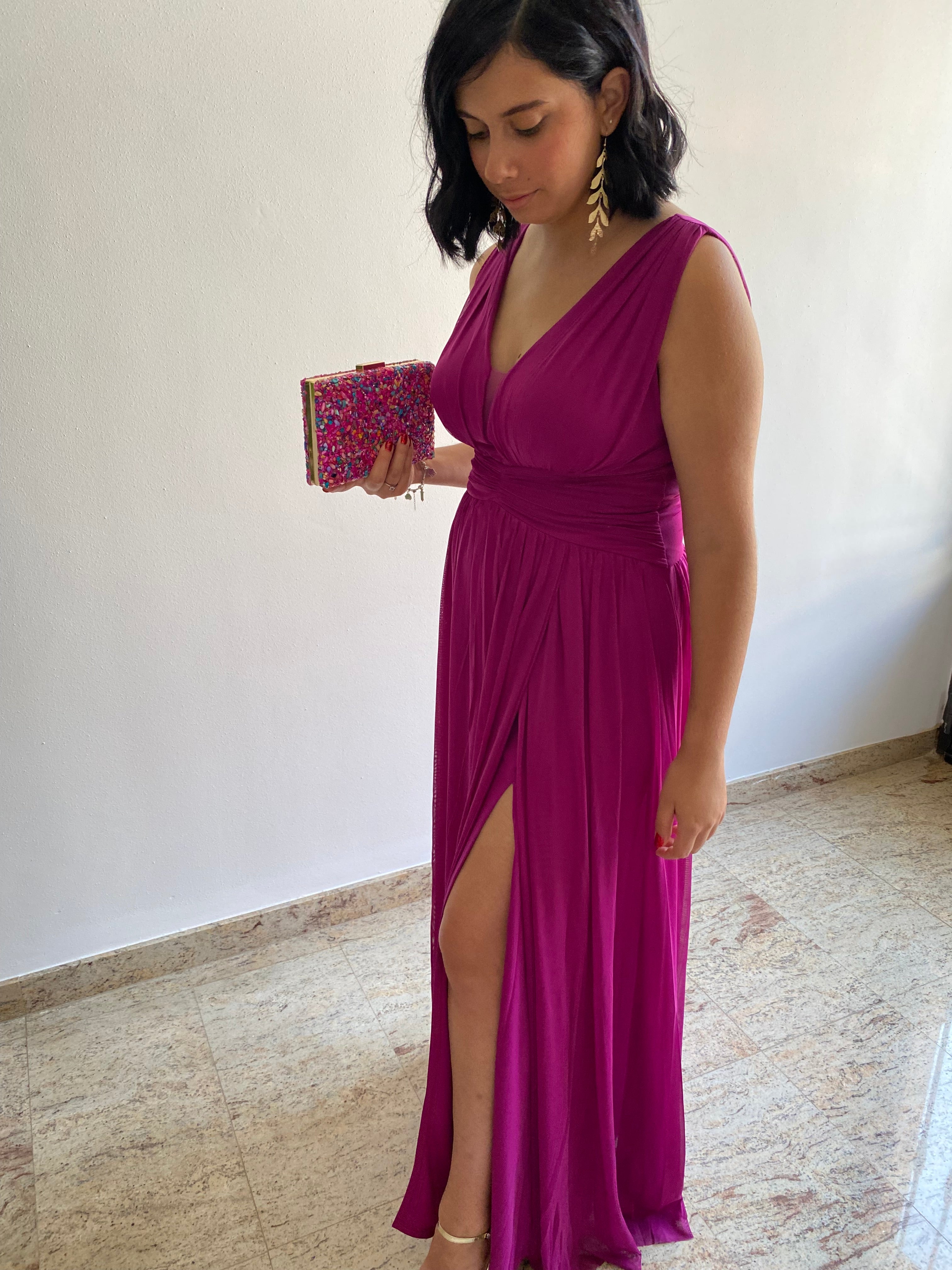 Vestido gasa escote pico cereza