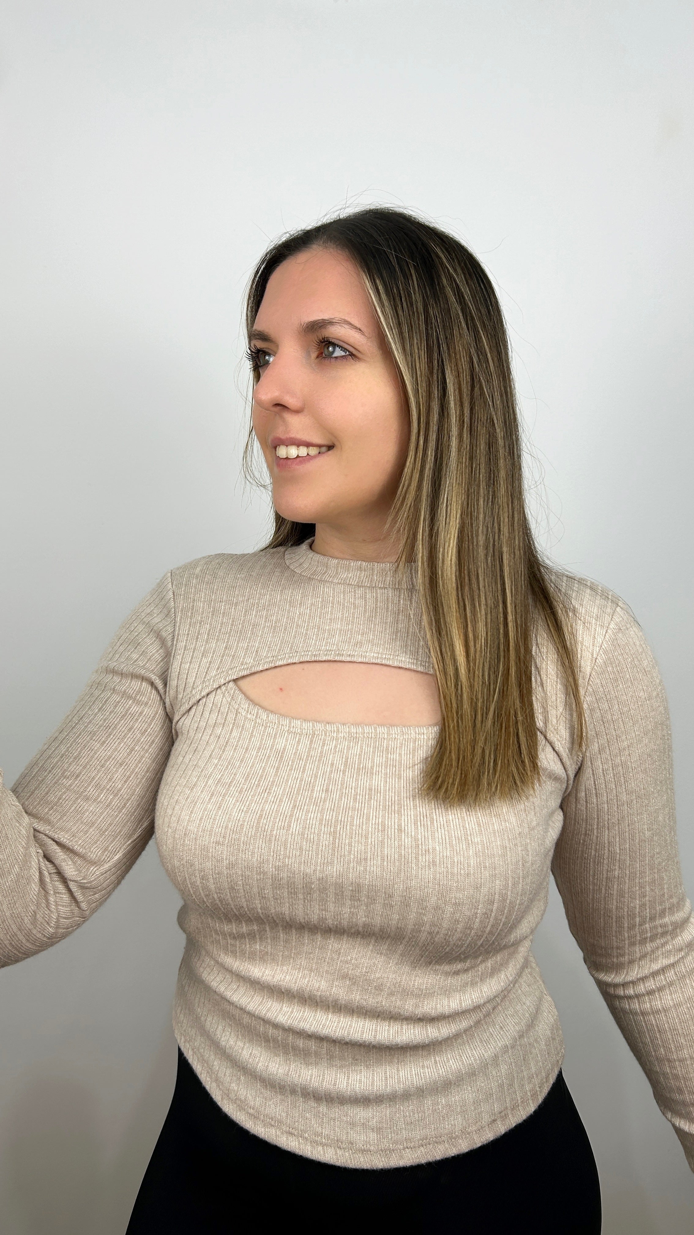 Beige neckline opening jersey