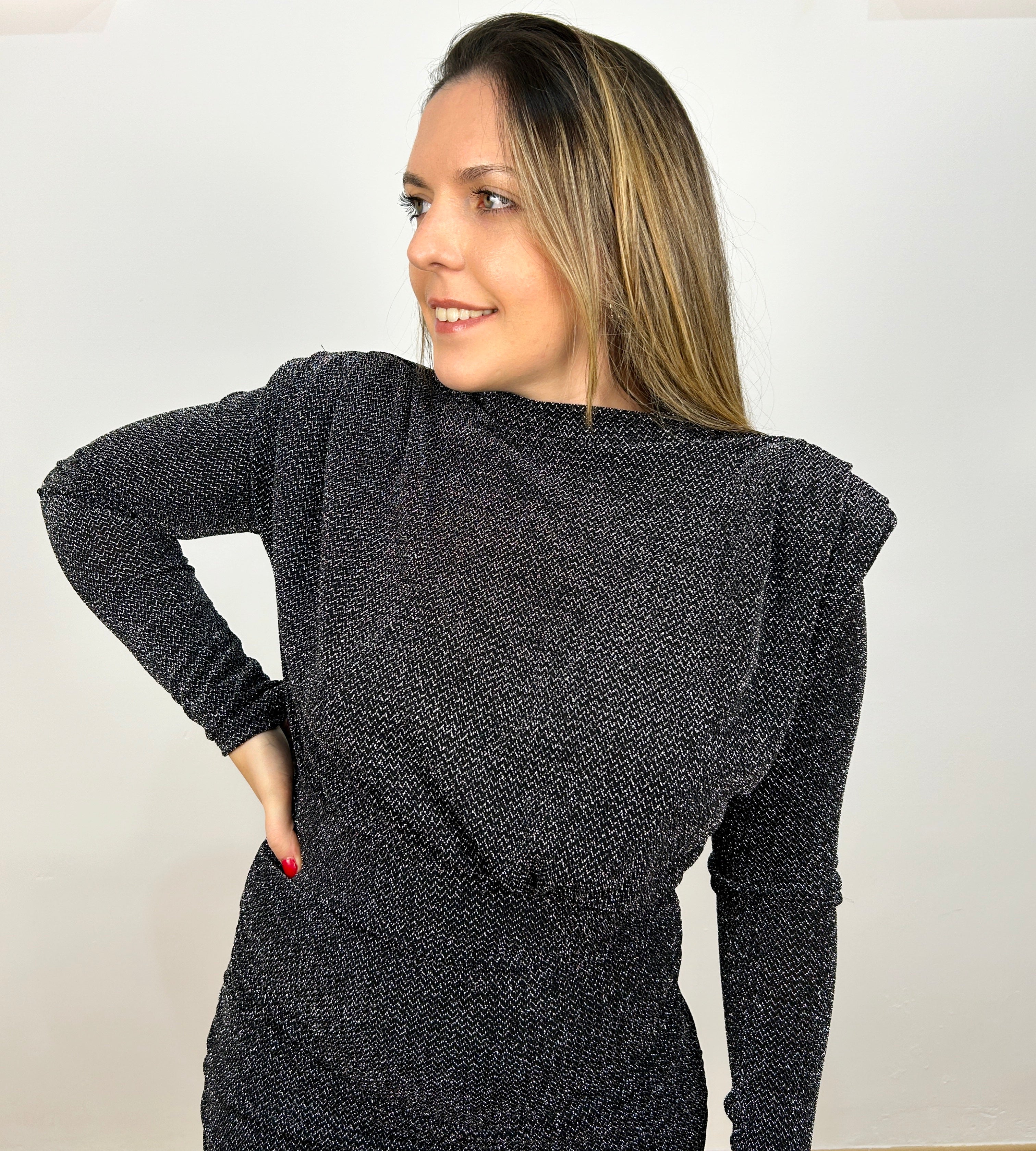 Vestido lurex hombreras plata