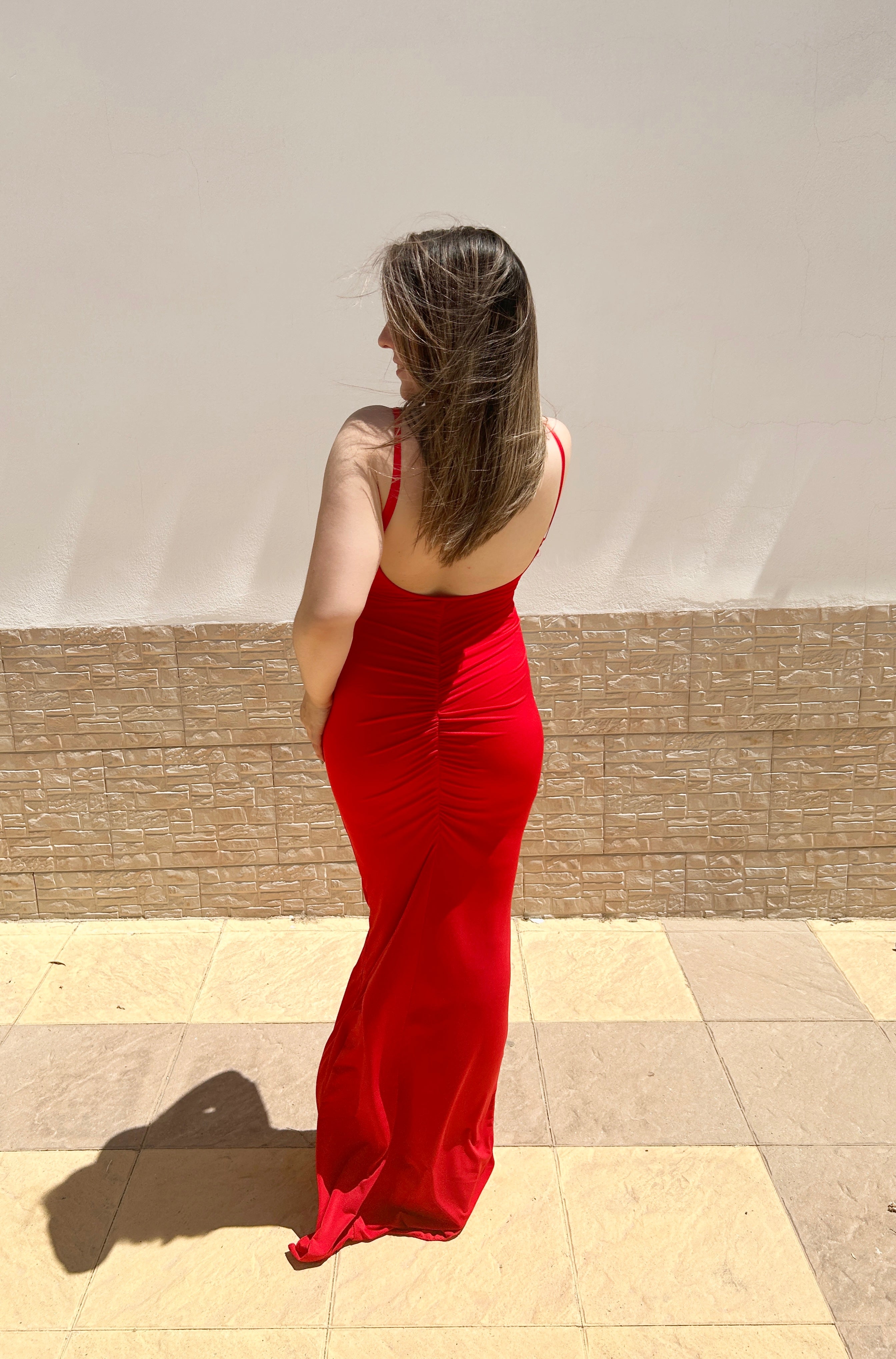 Red mermaid V-neck dress