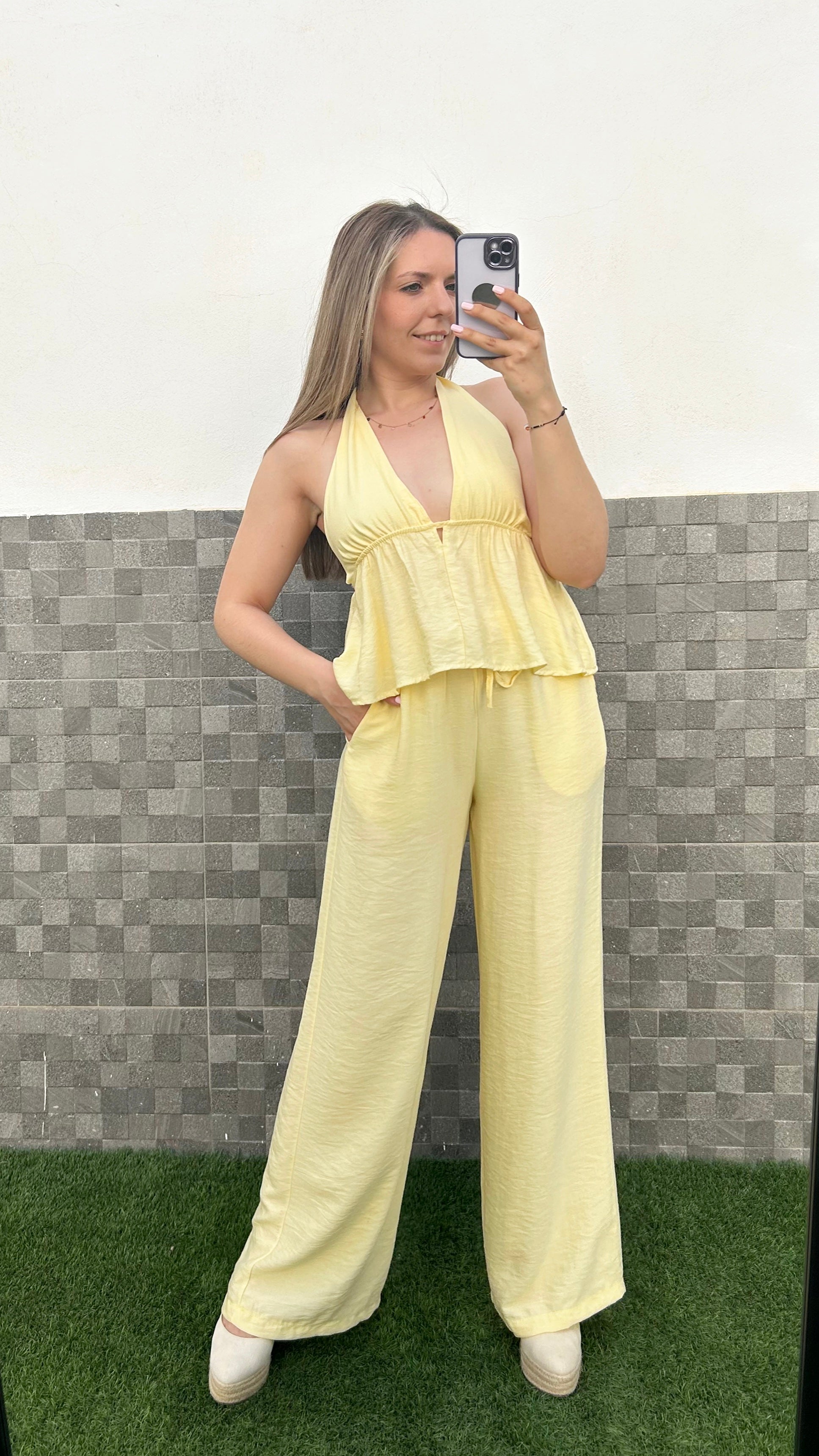 Conjunto top lazada amarillo