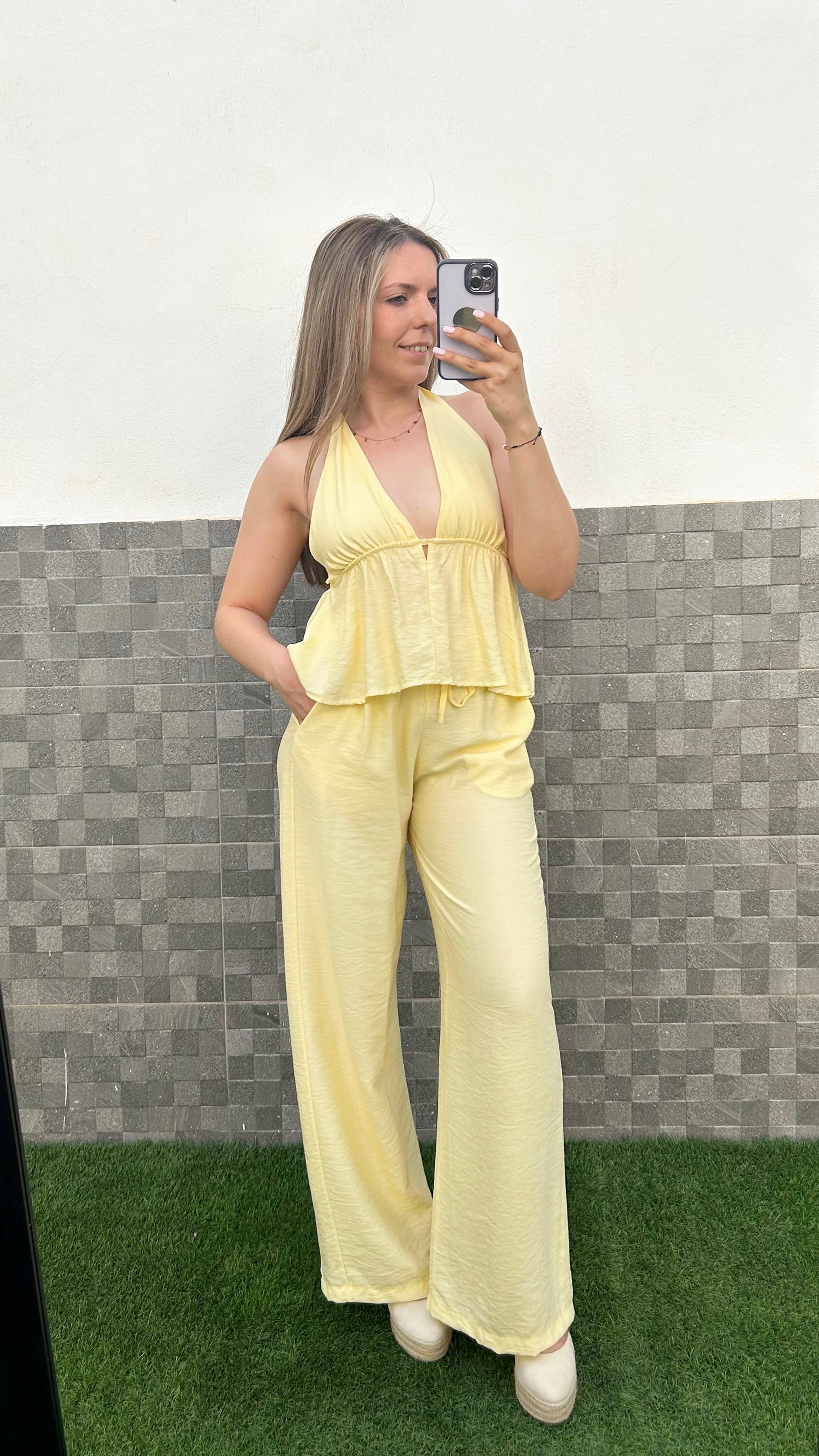 Conjunto top lazada amarillo