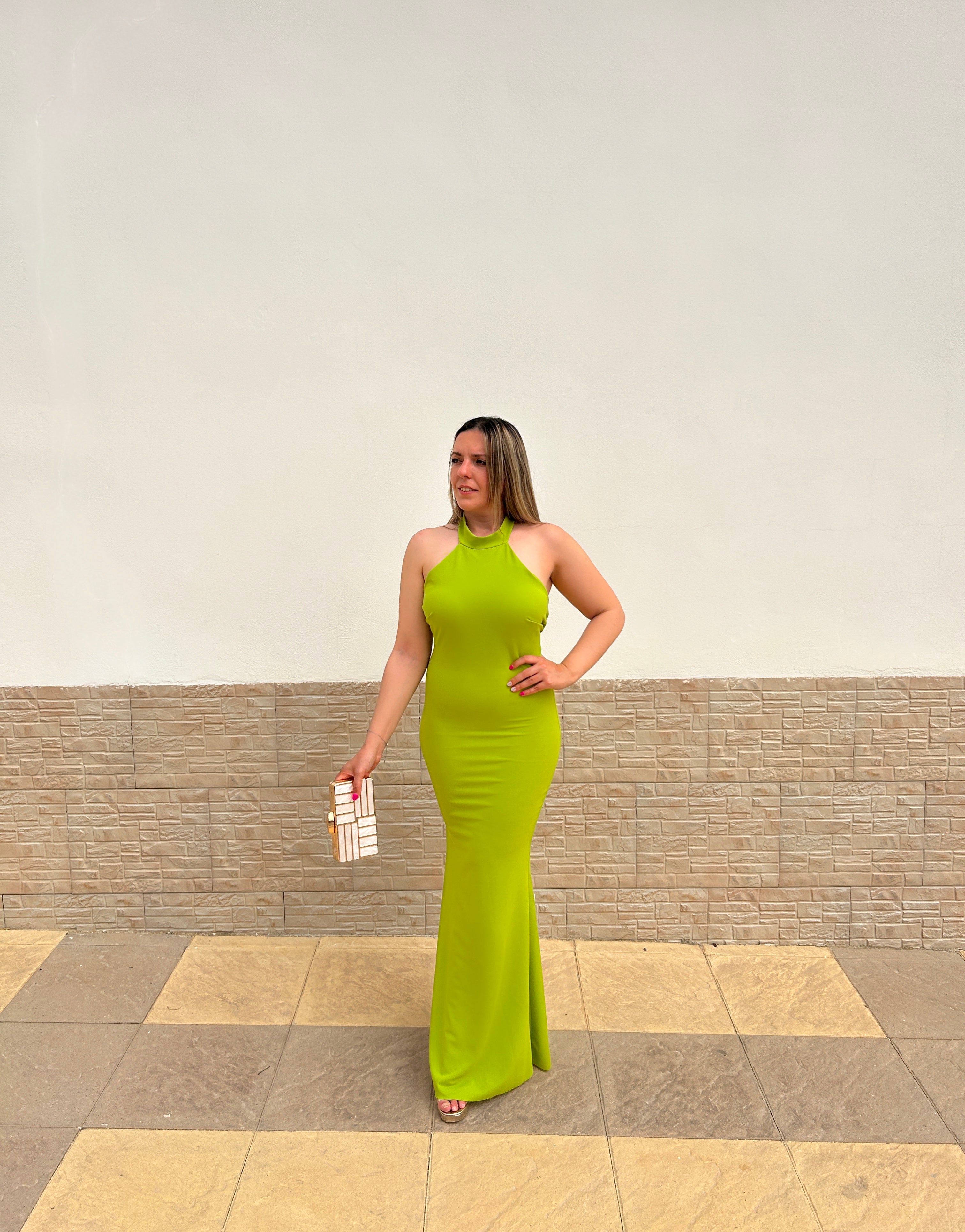 Vestido halter espalda nudo lima