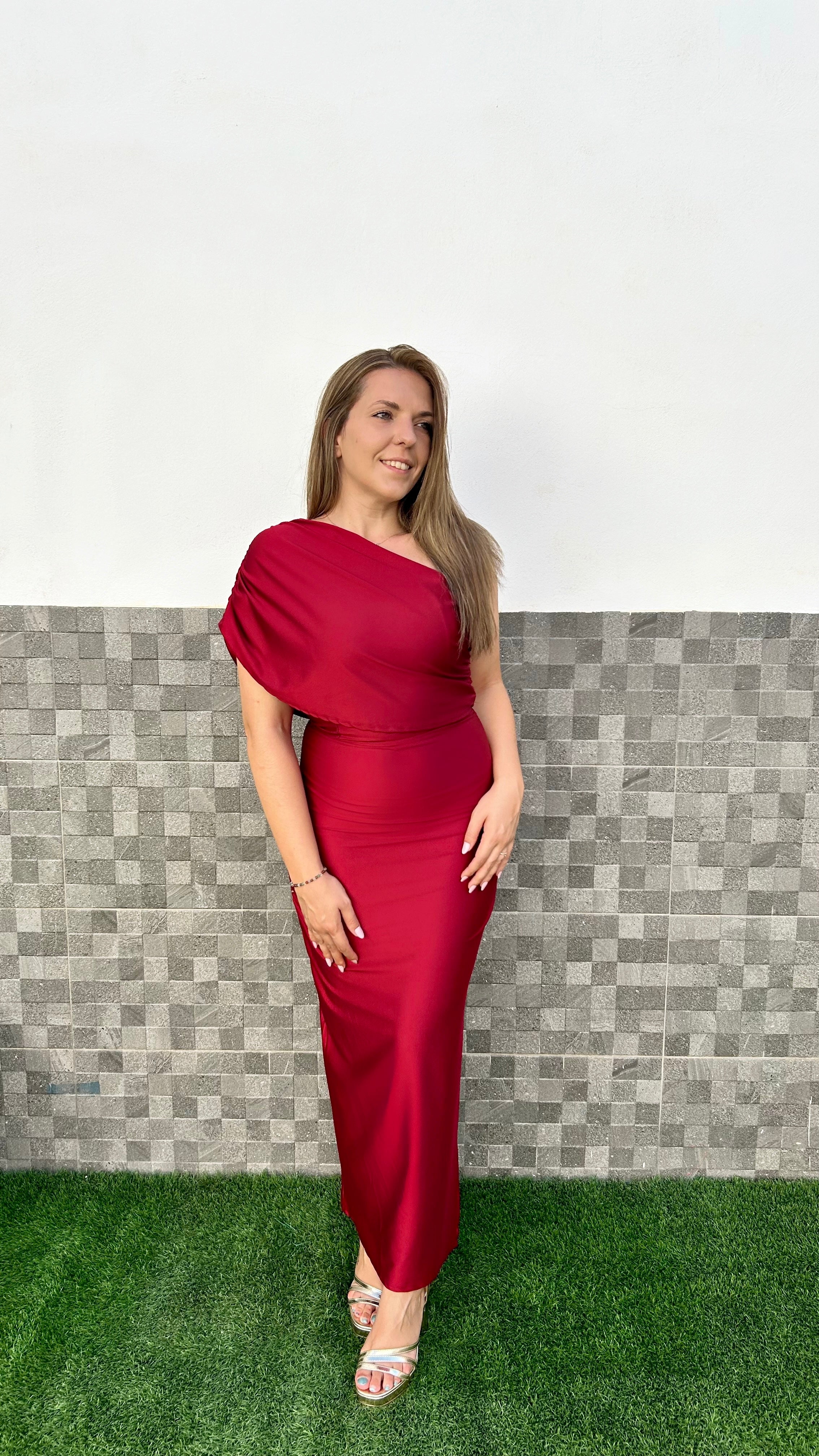 Burgundy asymmetric band midi dress