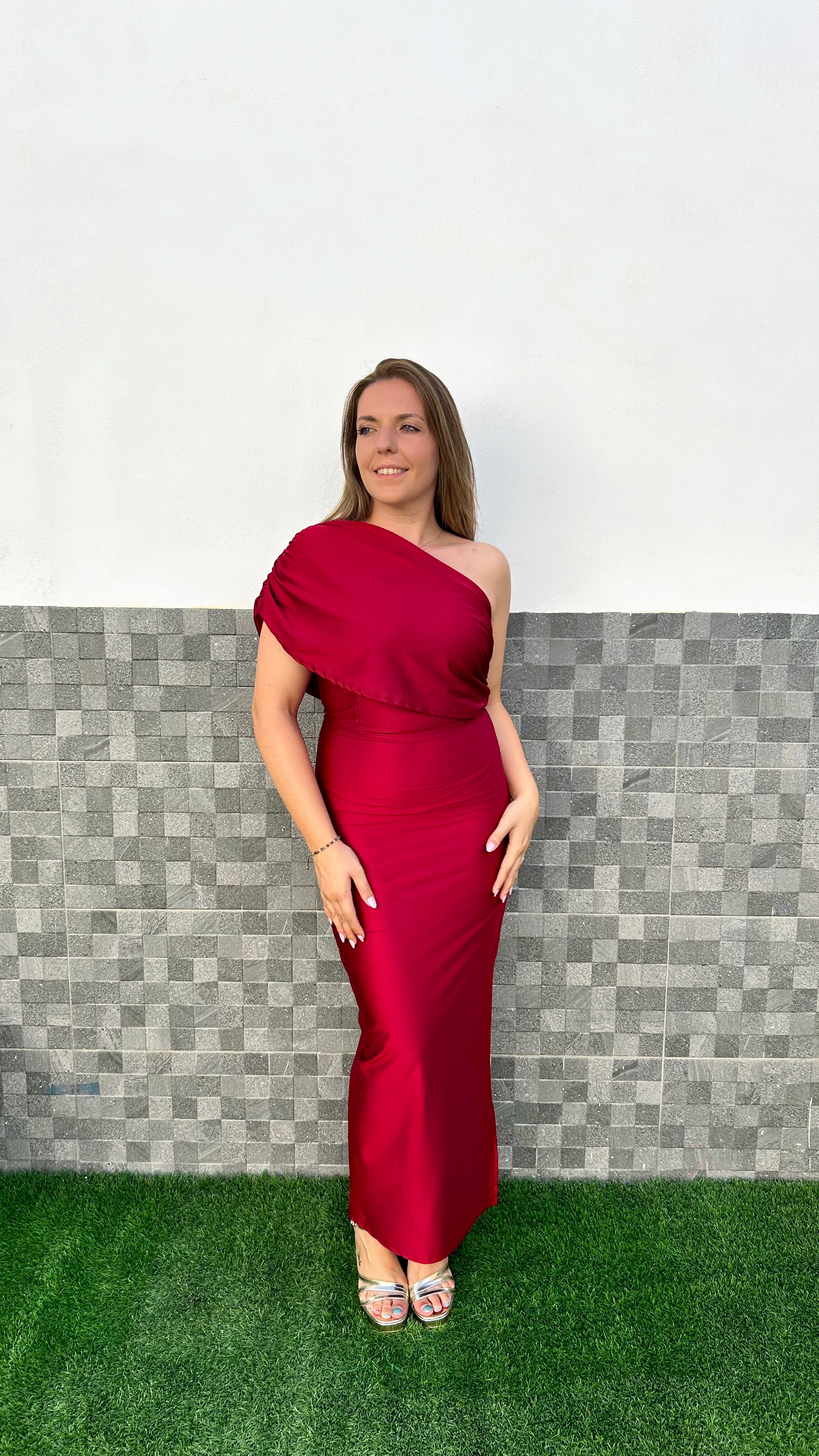 Burgundy asymmetric band midi dress