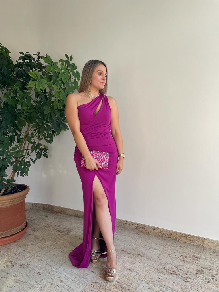 Vestido escote asimetríco amarena