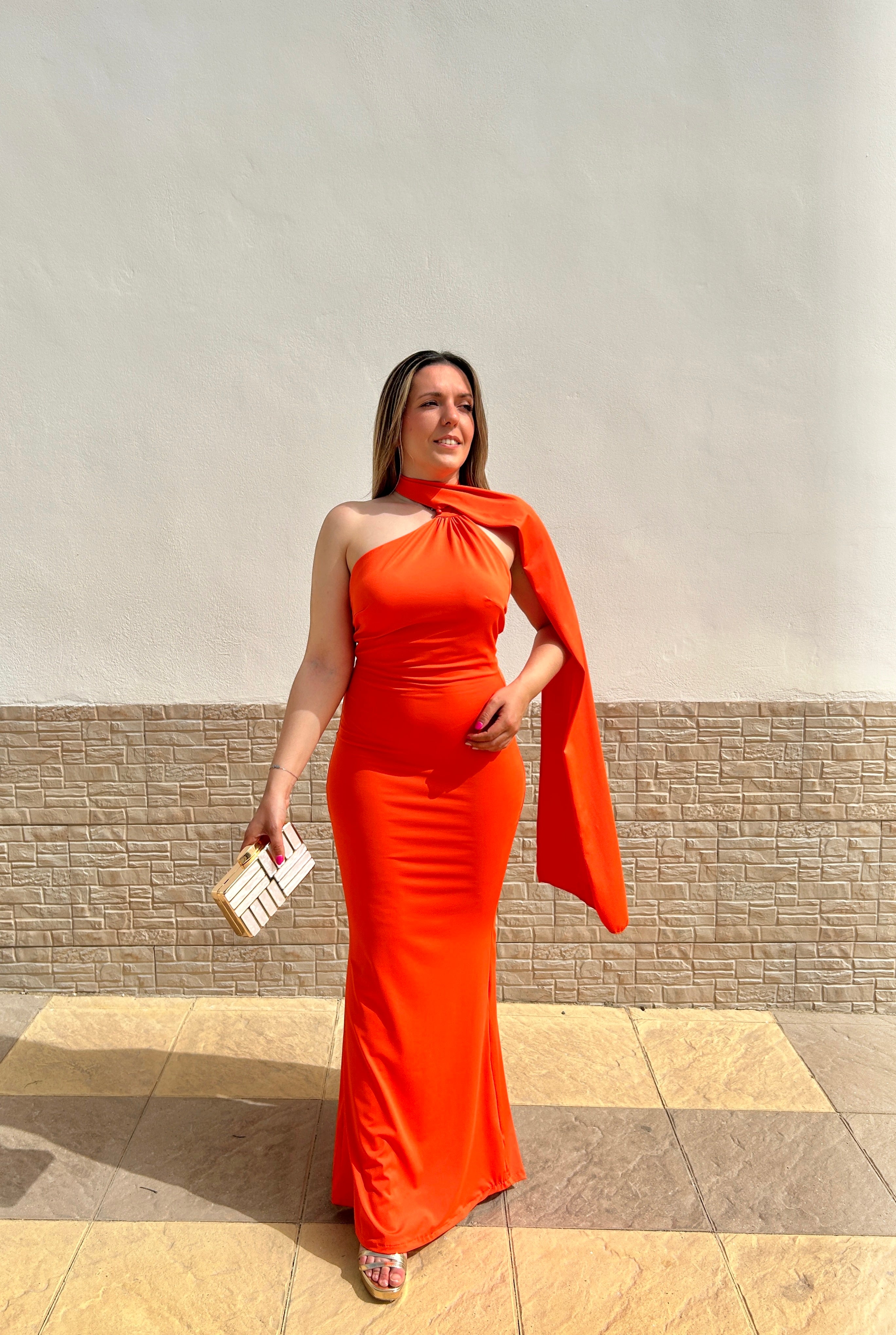 Vestido choker satinado naranja