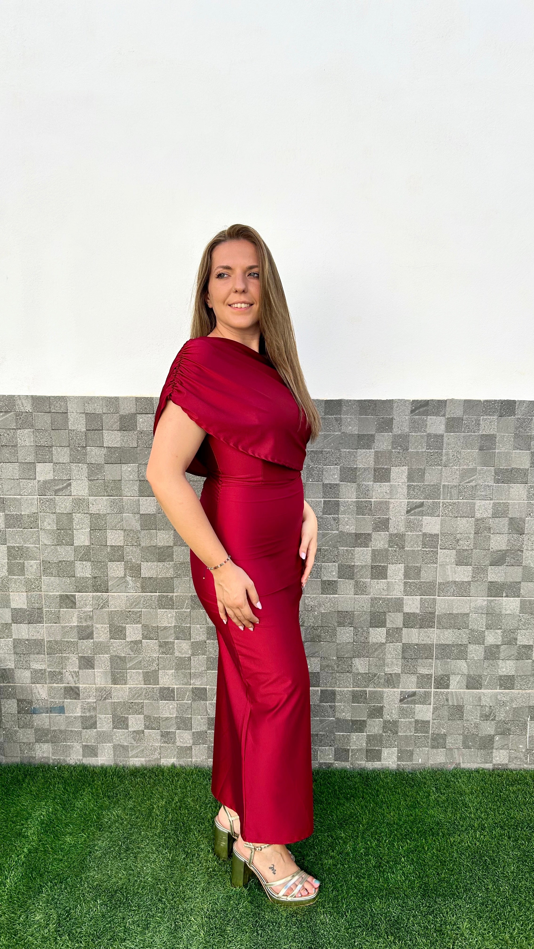 Burgundy asymmetric band midi dress