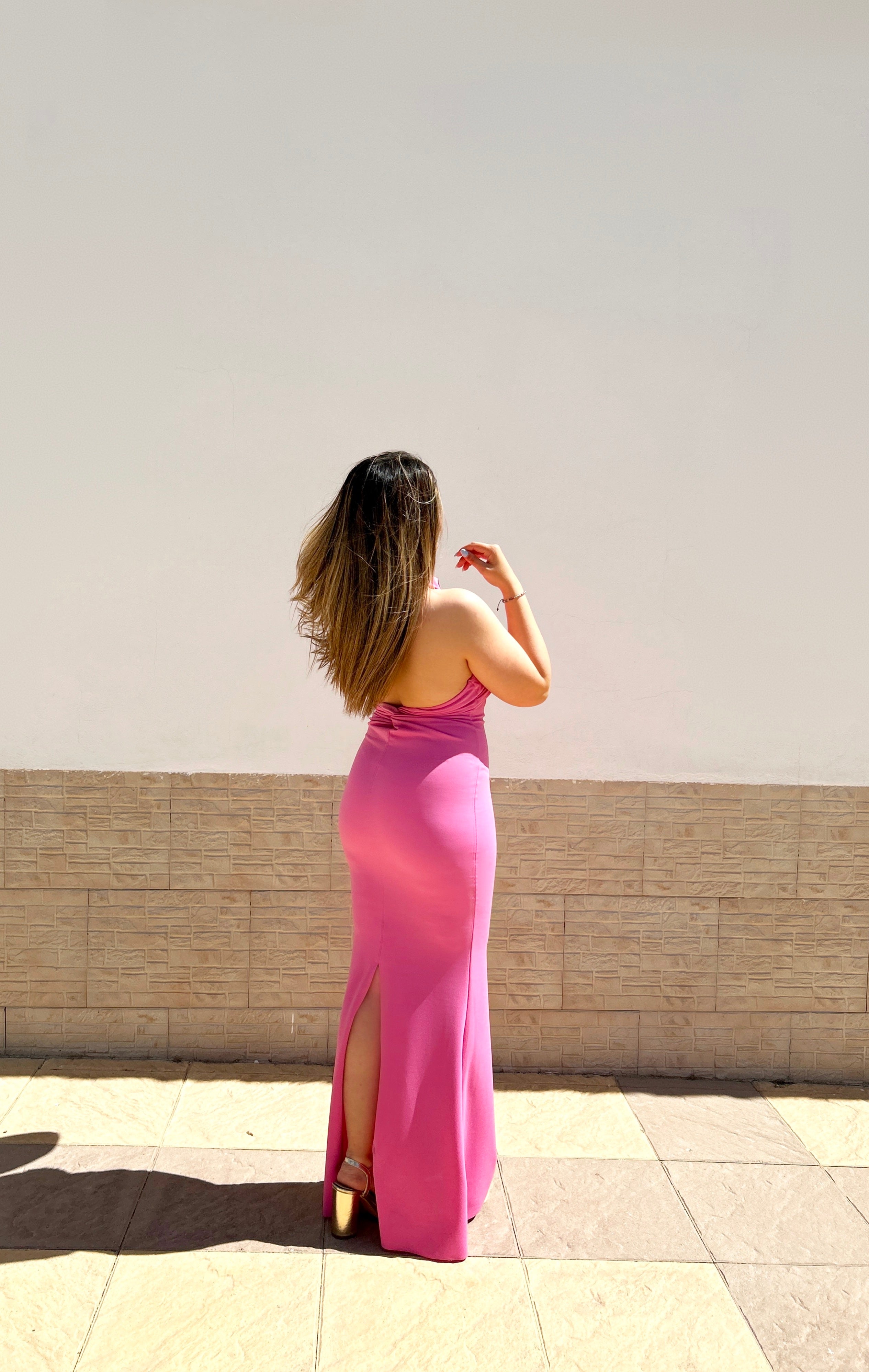 Vestido halter espalda nudo rosa