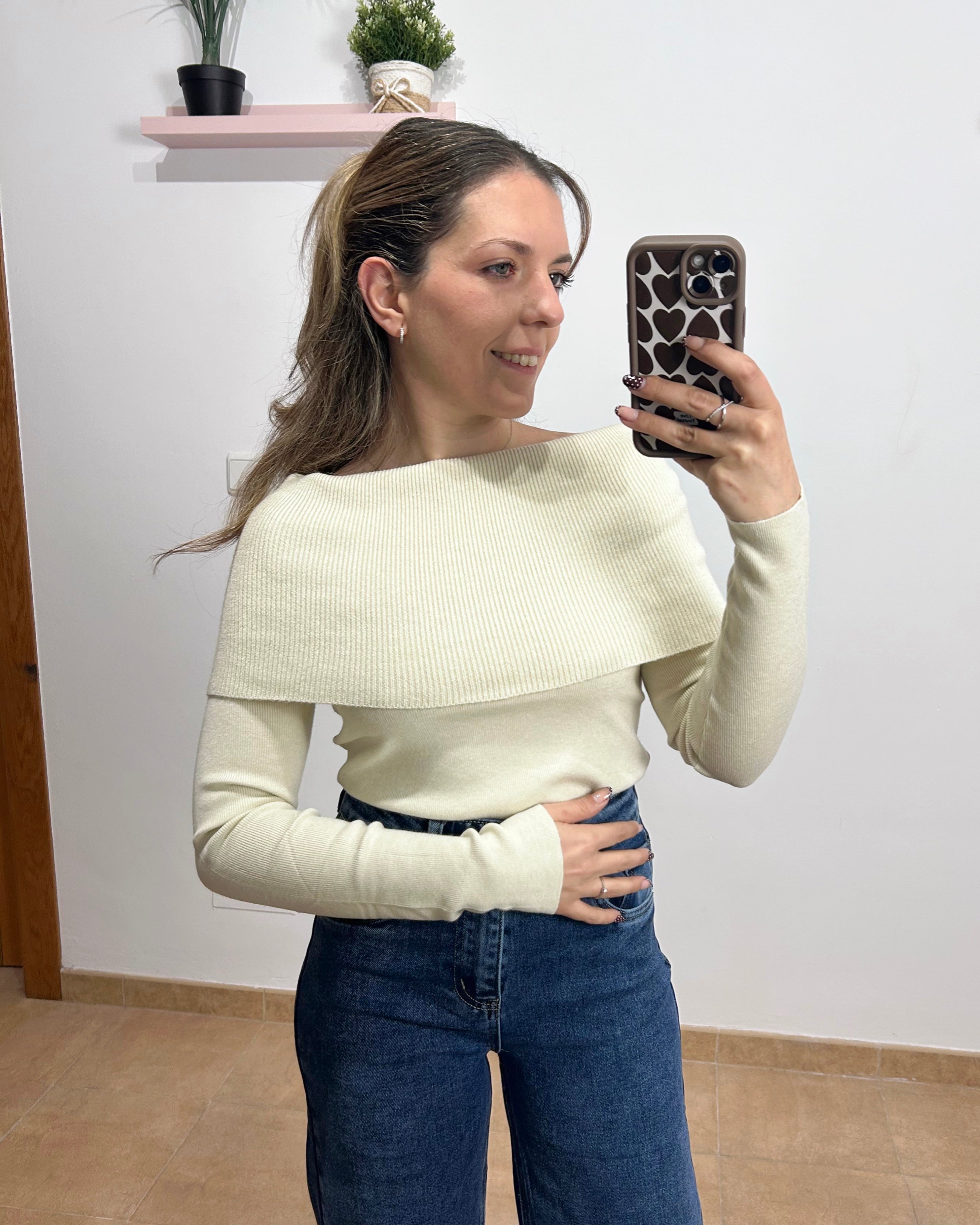 Jersey suave escote bardot beige