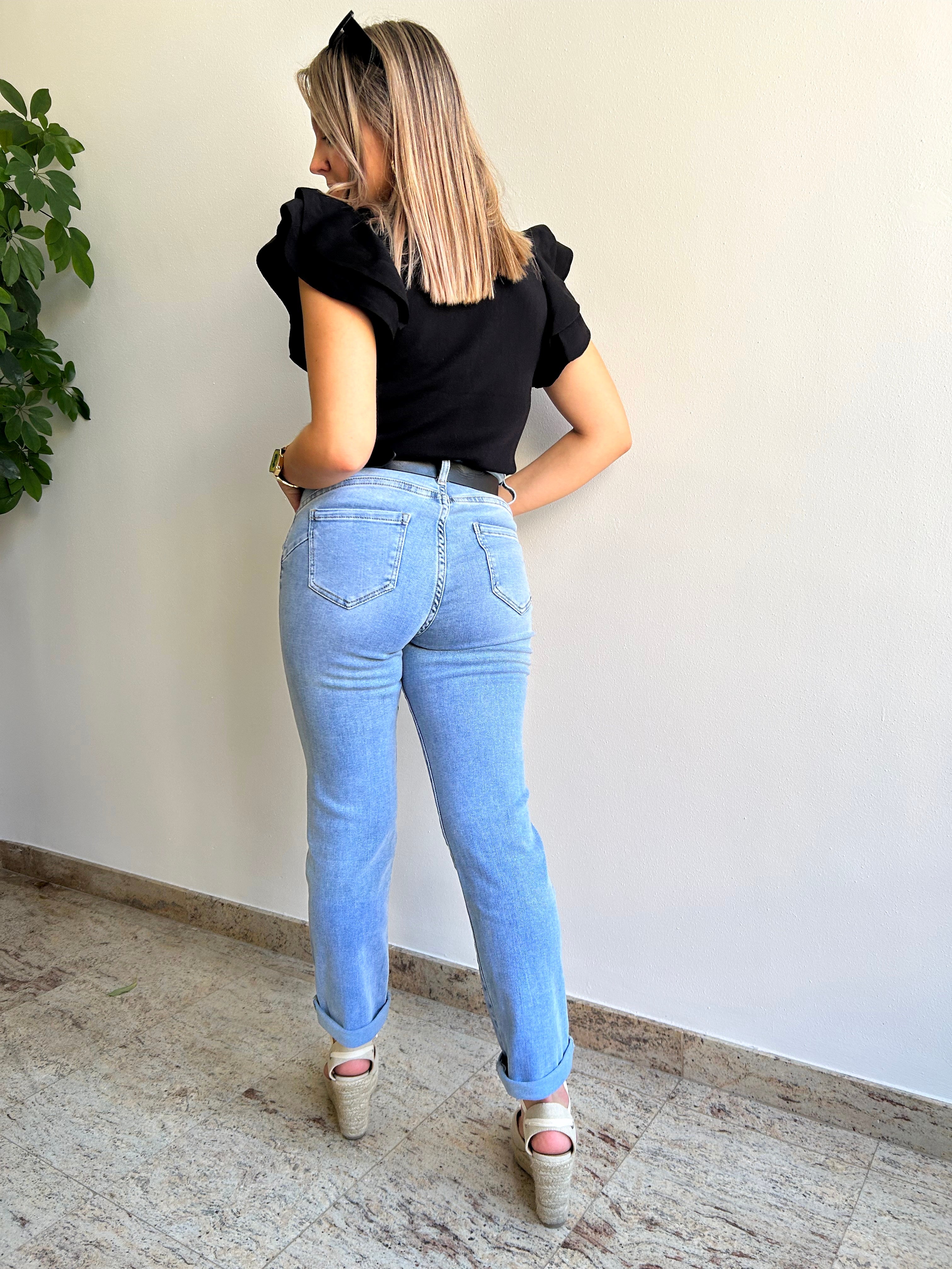 Pantalón denim push up recto