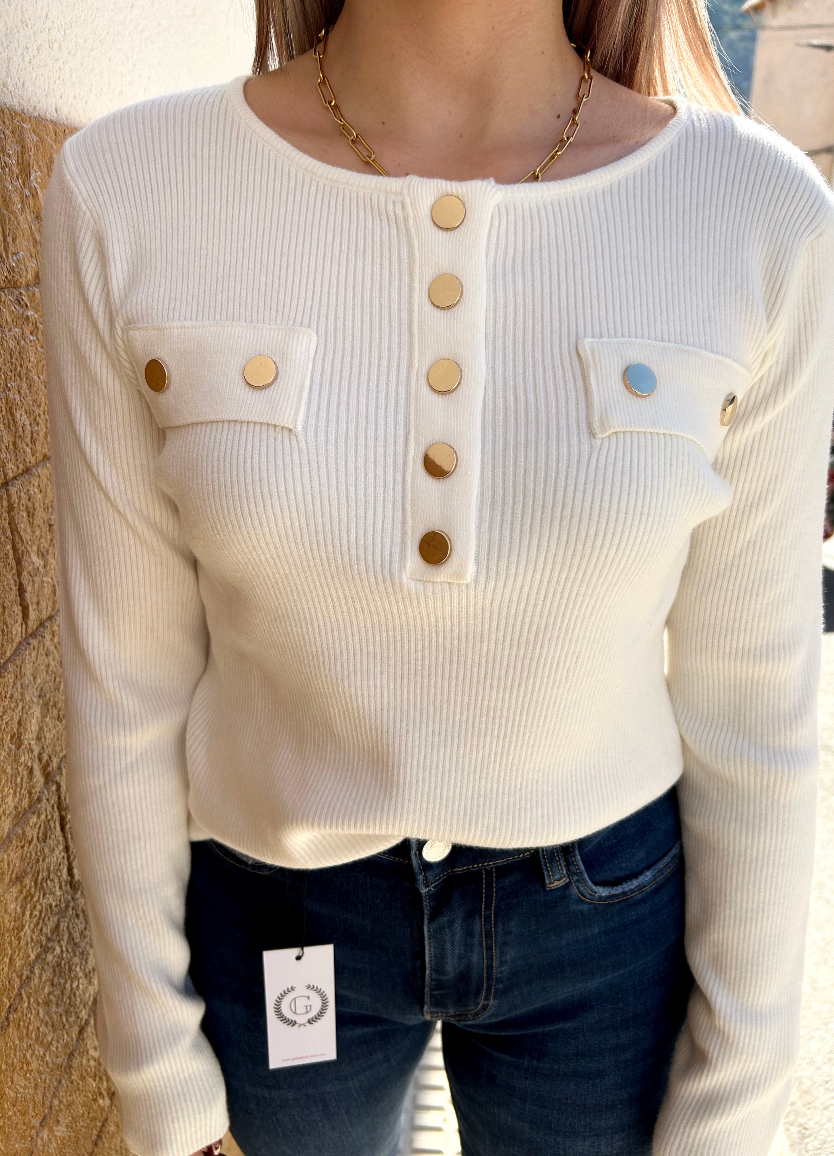 White ribbed buttoned jersey