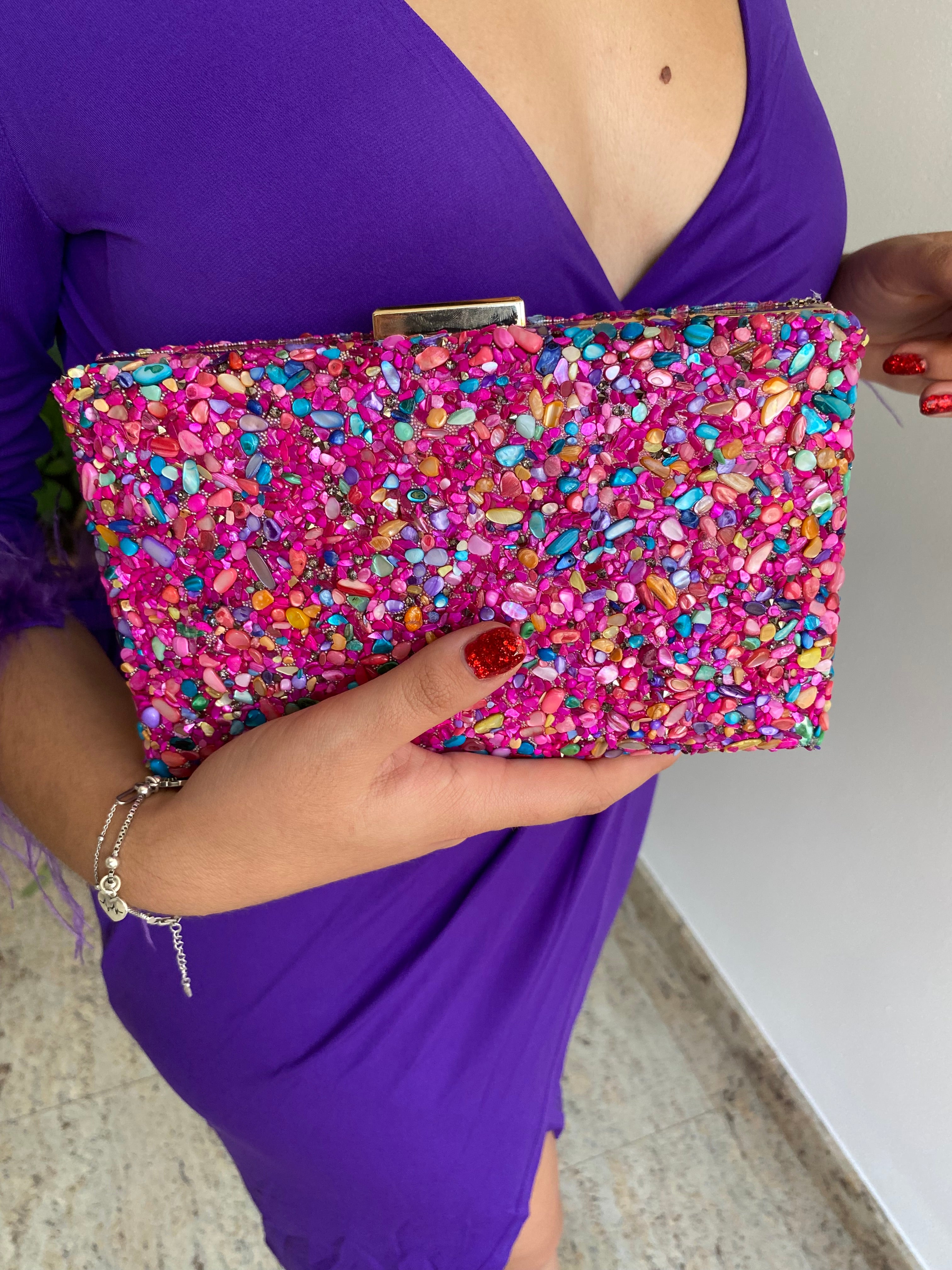 Clutch piedras multicolor