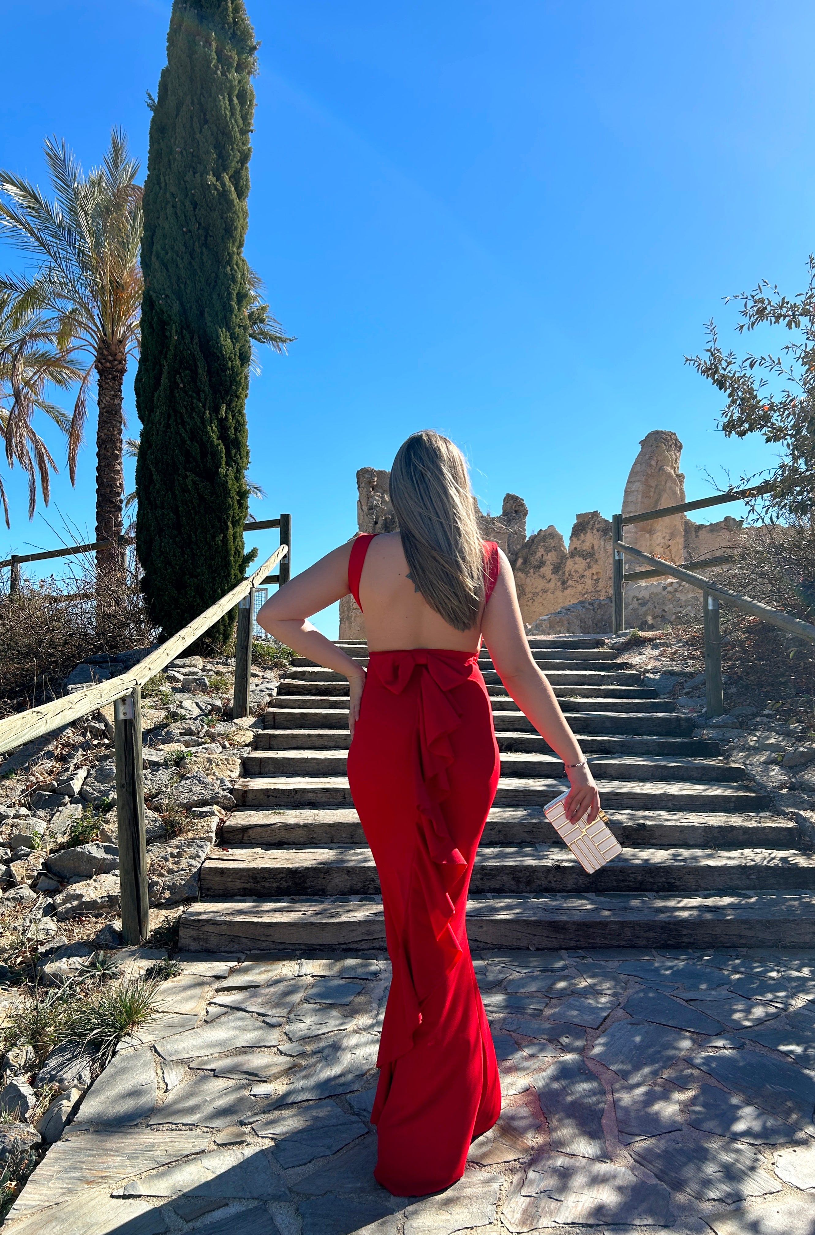 Vestido espalda lazo sirena rojo