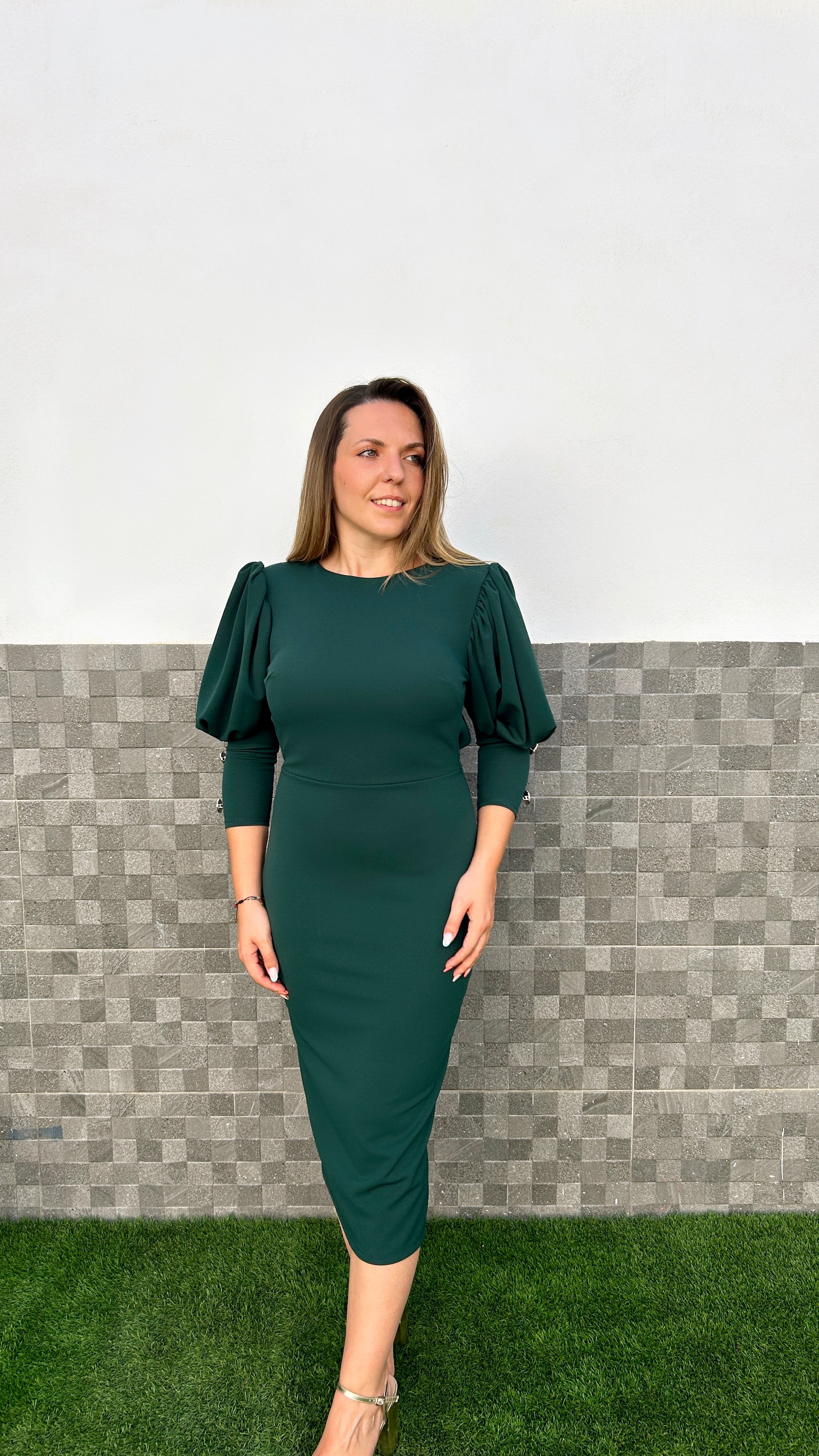 Midi dress with puff sleeves and bottle green buttons