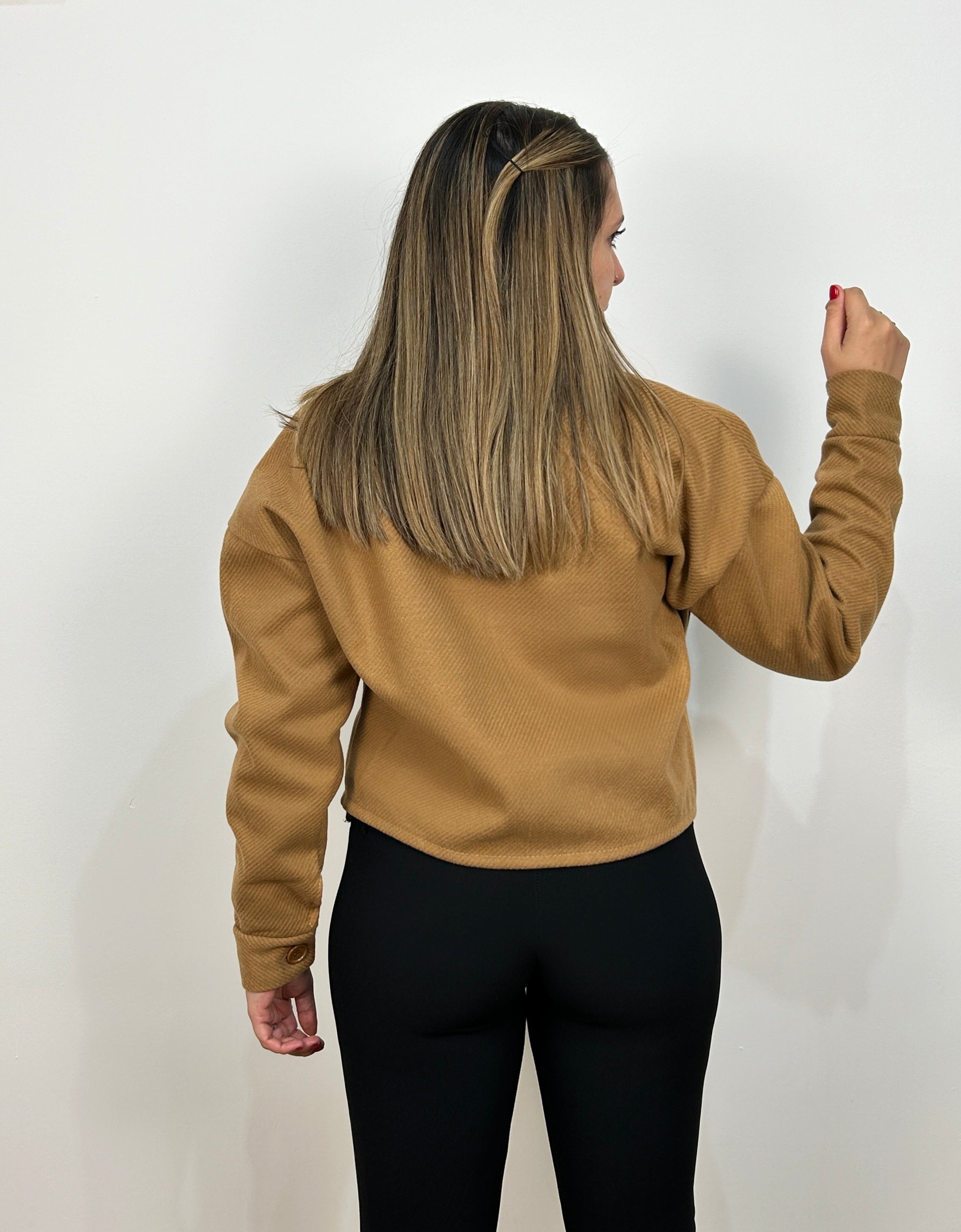 Chaqueta crop tejido paño camel