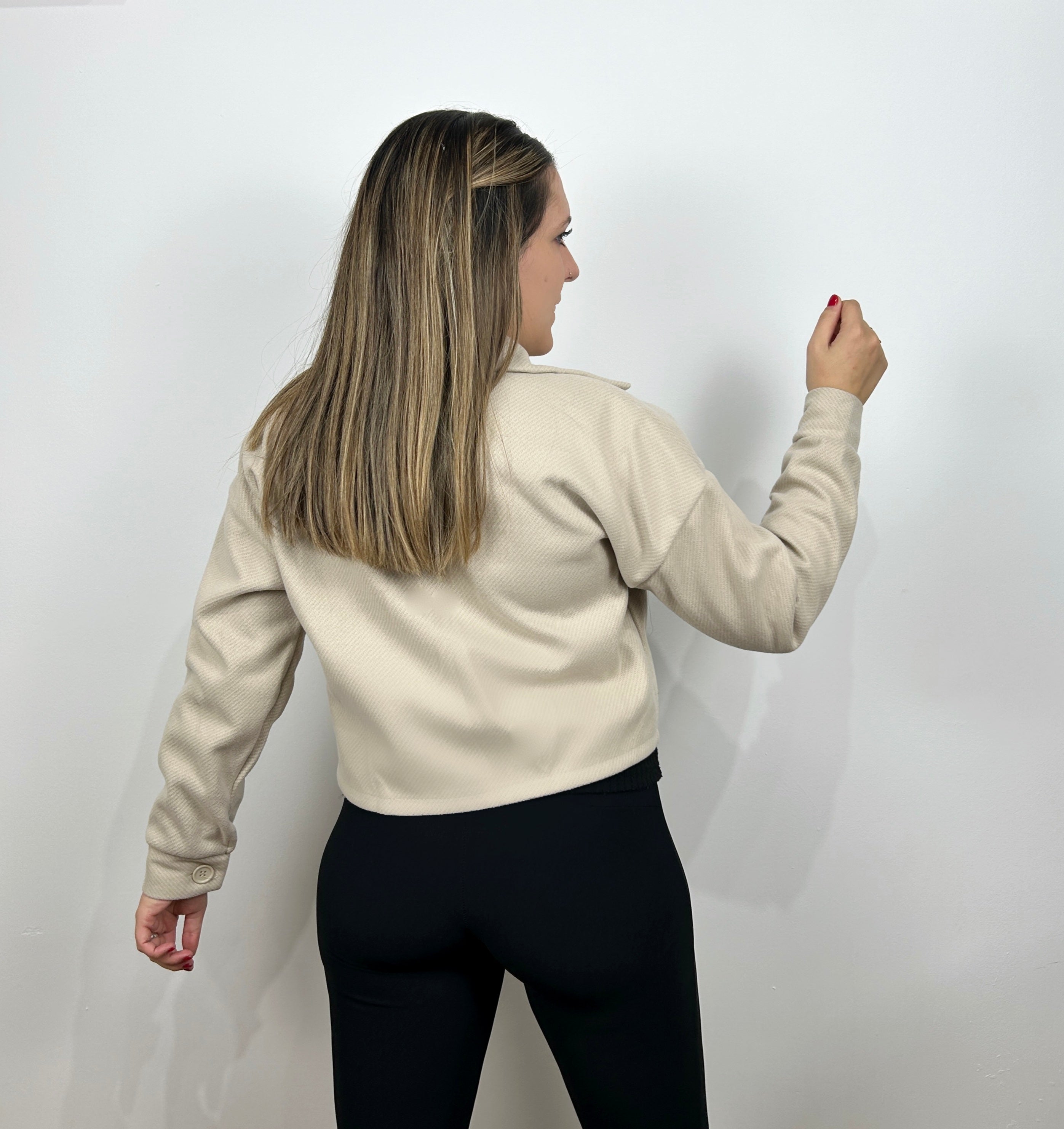 Chaqueta crop tejido paño beige