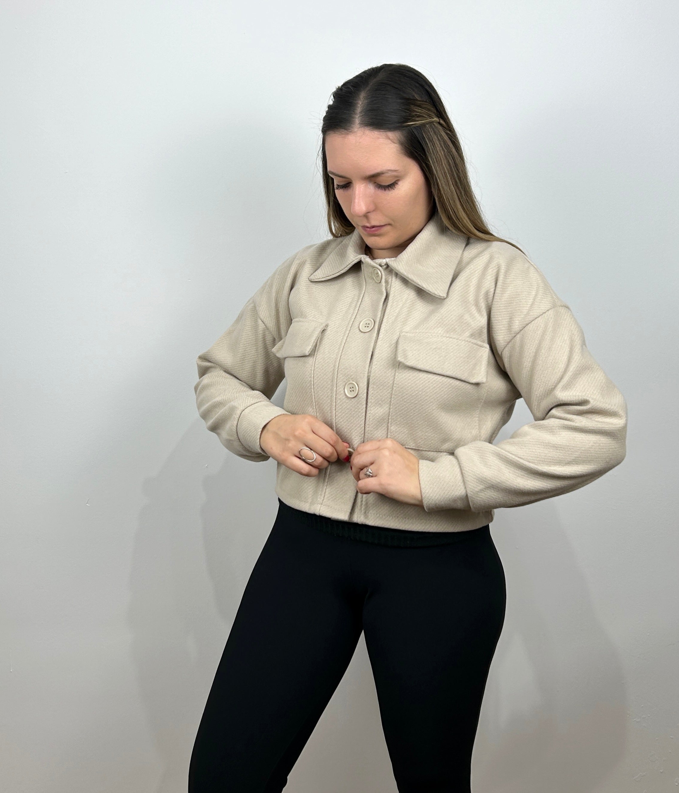 Chaqueta crop tejido paño beige