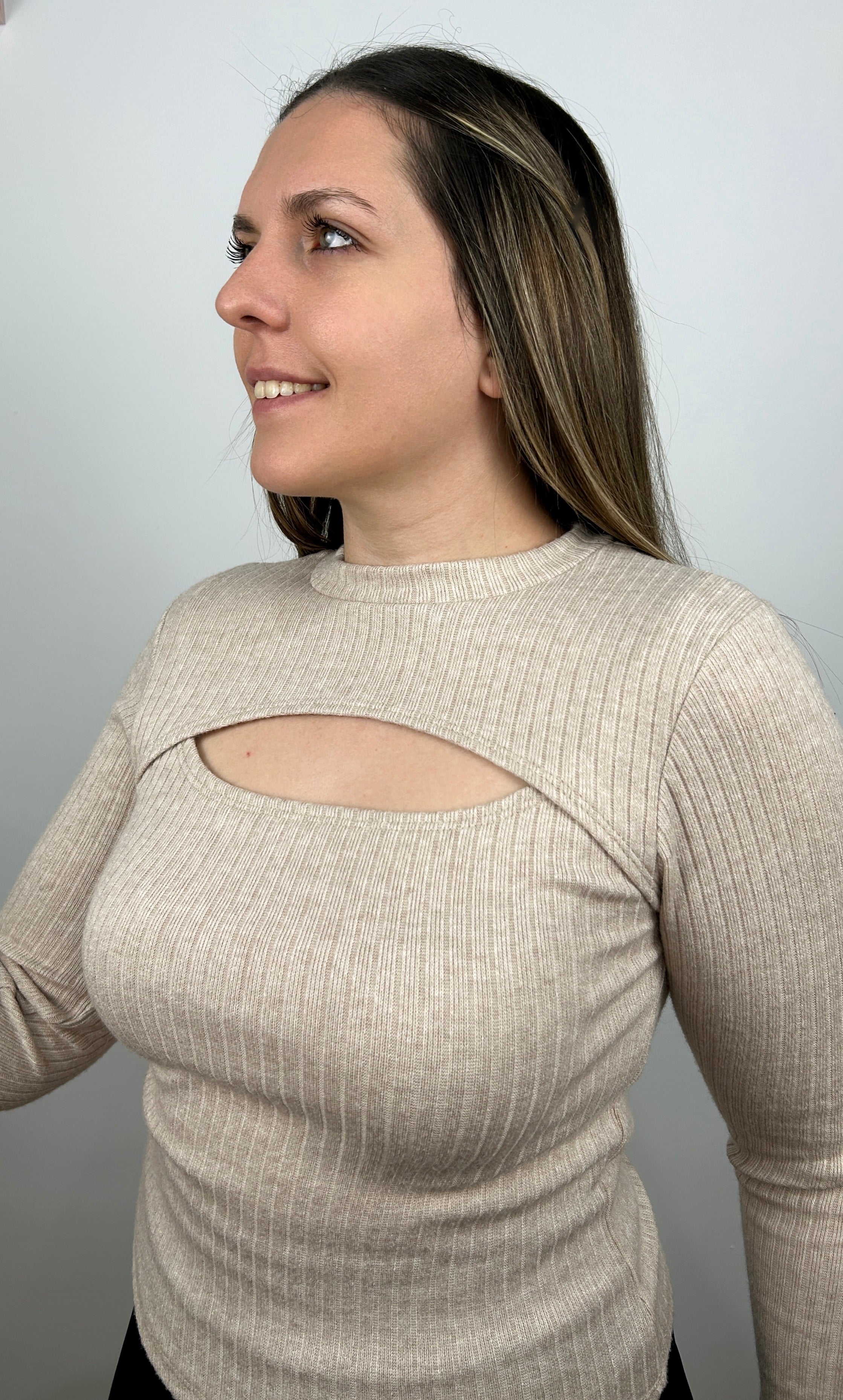 Beige neckline opening jersey