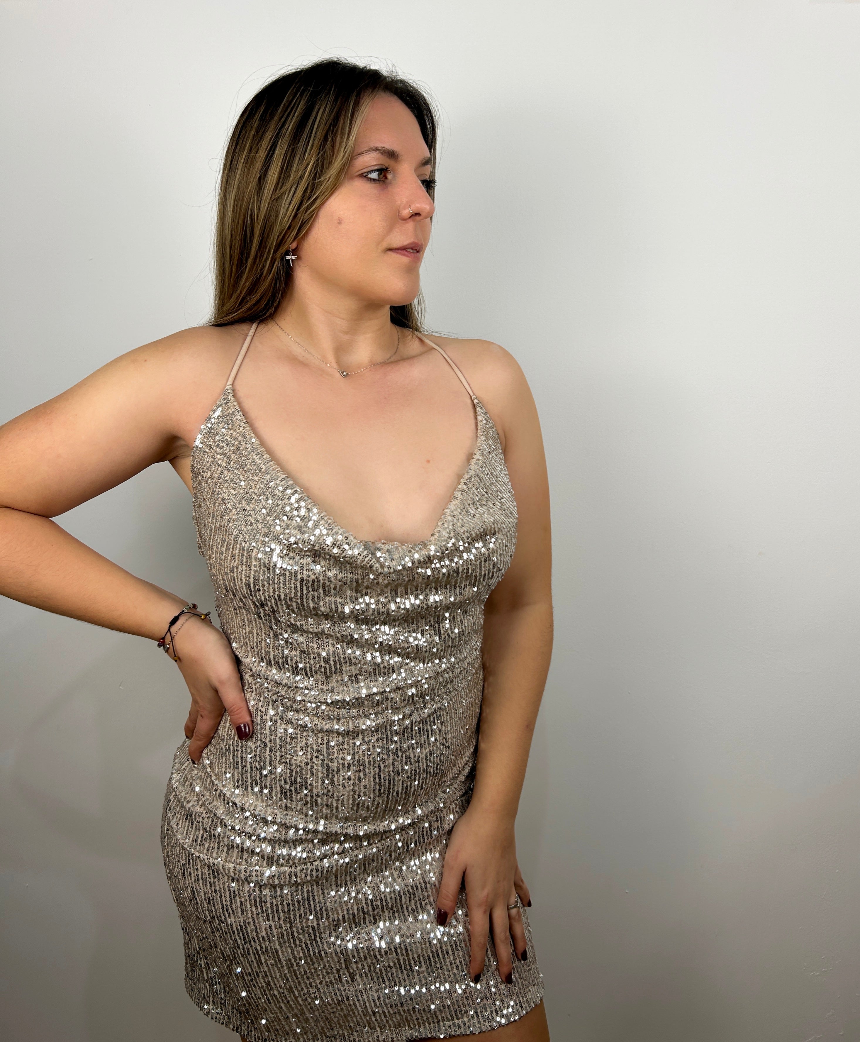 Vestido cascada glitter beige